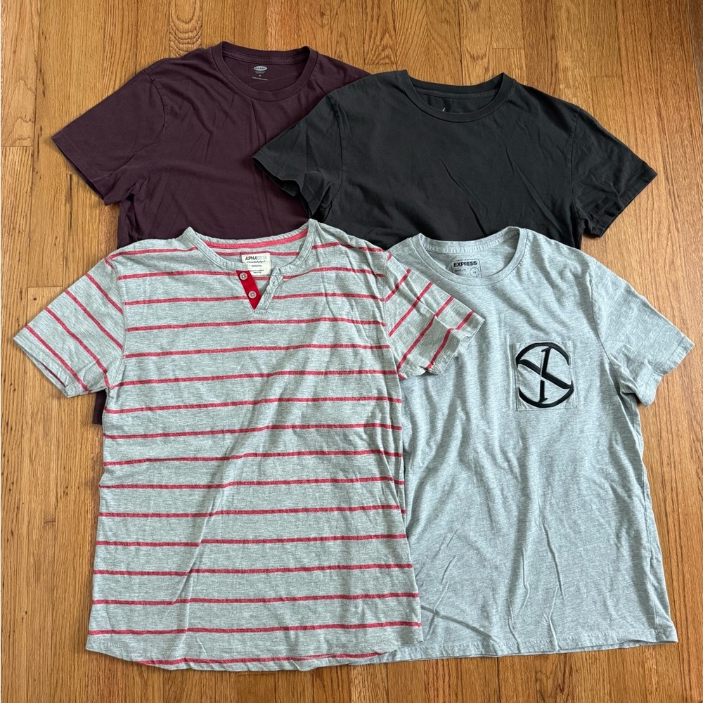 Men’s bundle of 4 shirts